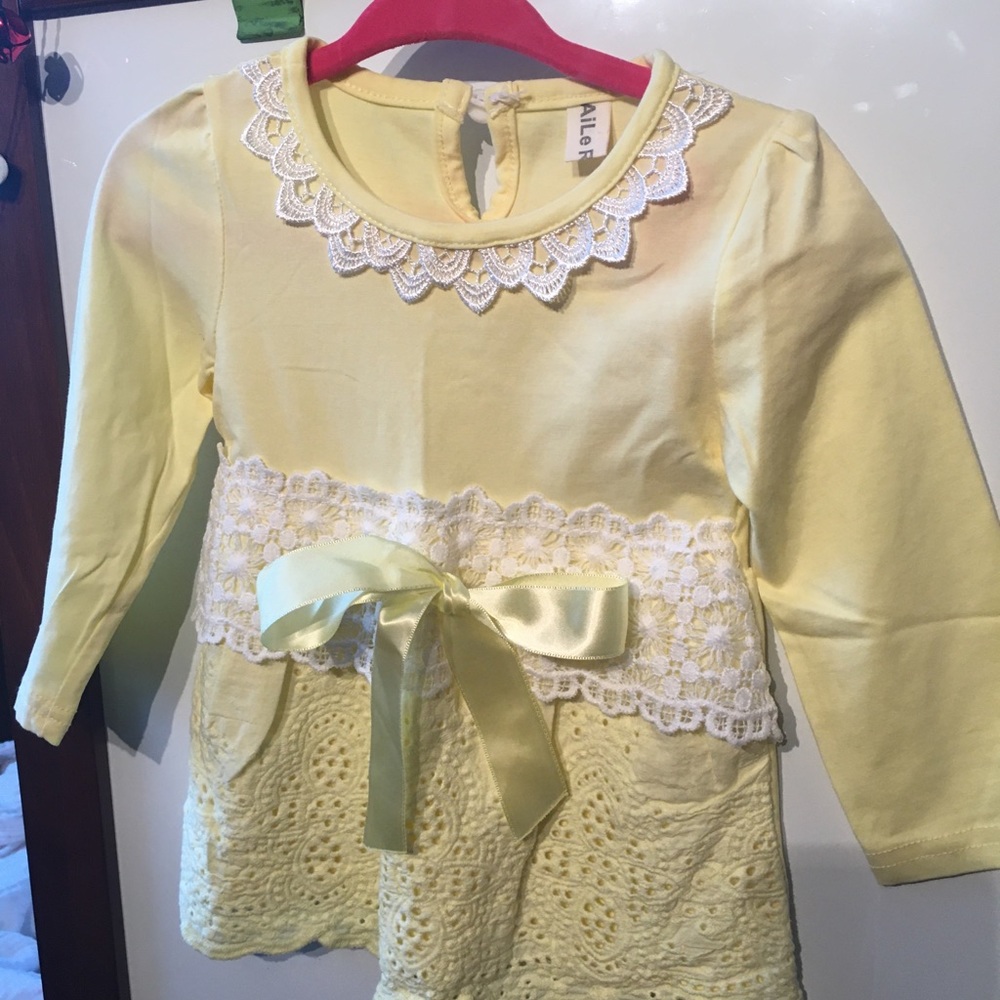 Cute yellow Spring dress 12m